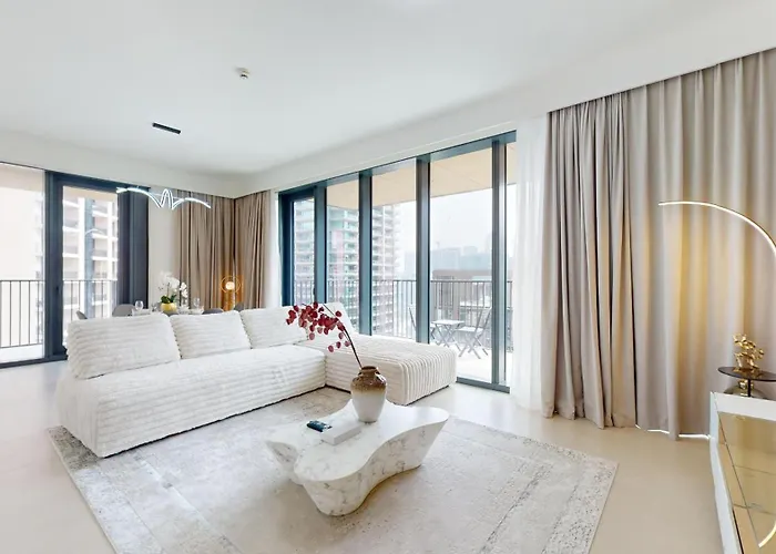 Apartment With 2 Bedrooms In Al Tahani St - Downtown Dubai