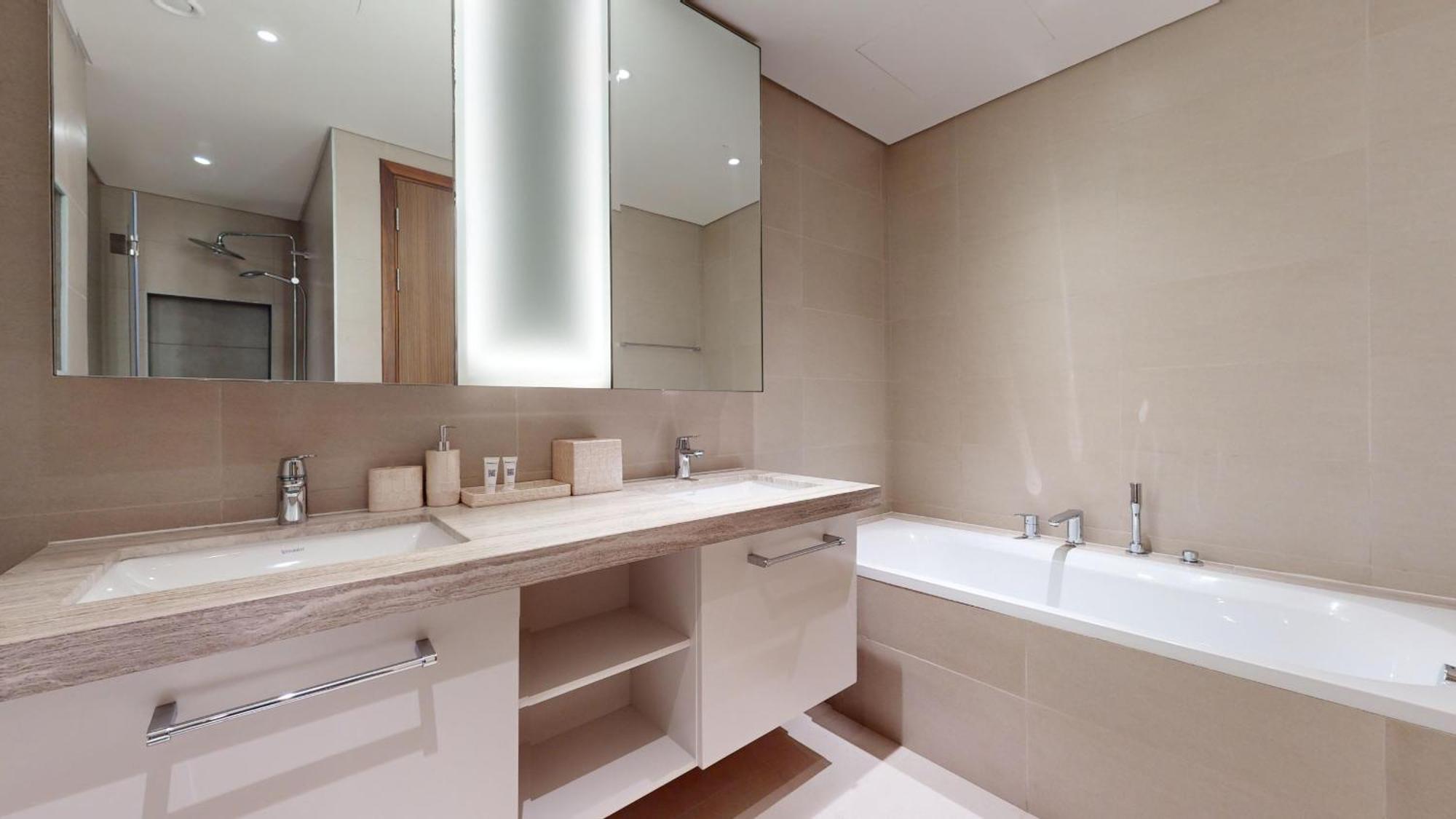 With 2 Bedrooms In Al Tahani St - Downtown Apartment